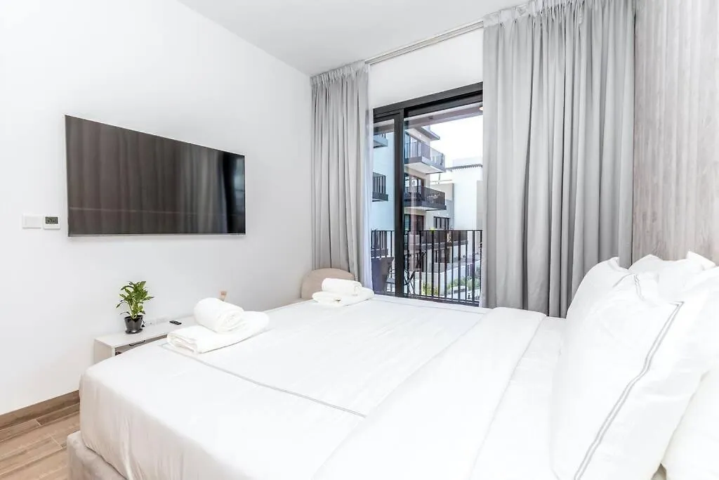 Luxury Apartment In Oakley Square Residences, Jvc Dubai
